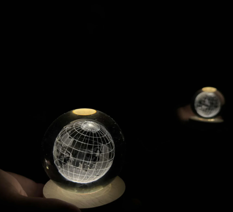 3D Kristalna Lampa – Svemir i Planete - Image 2
