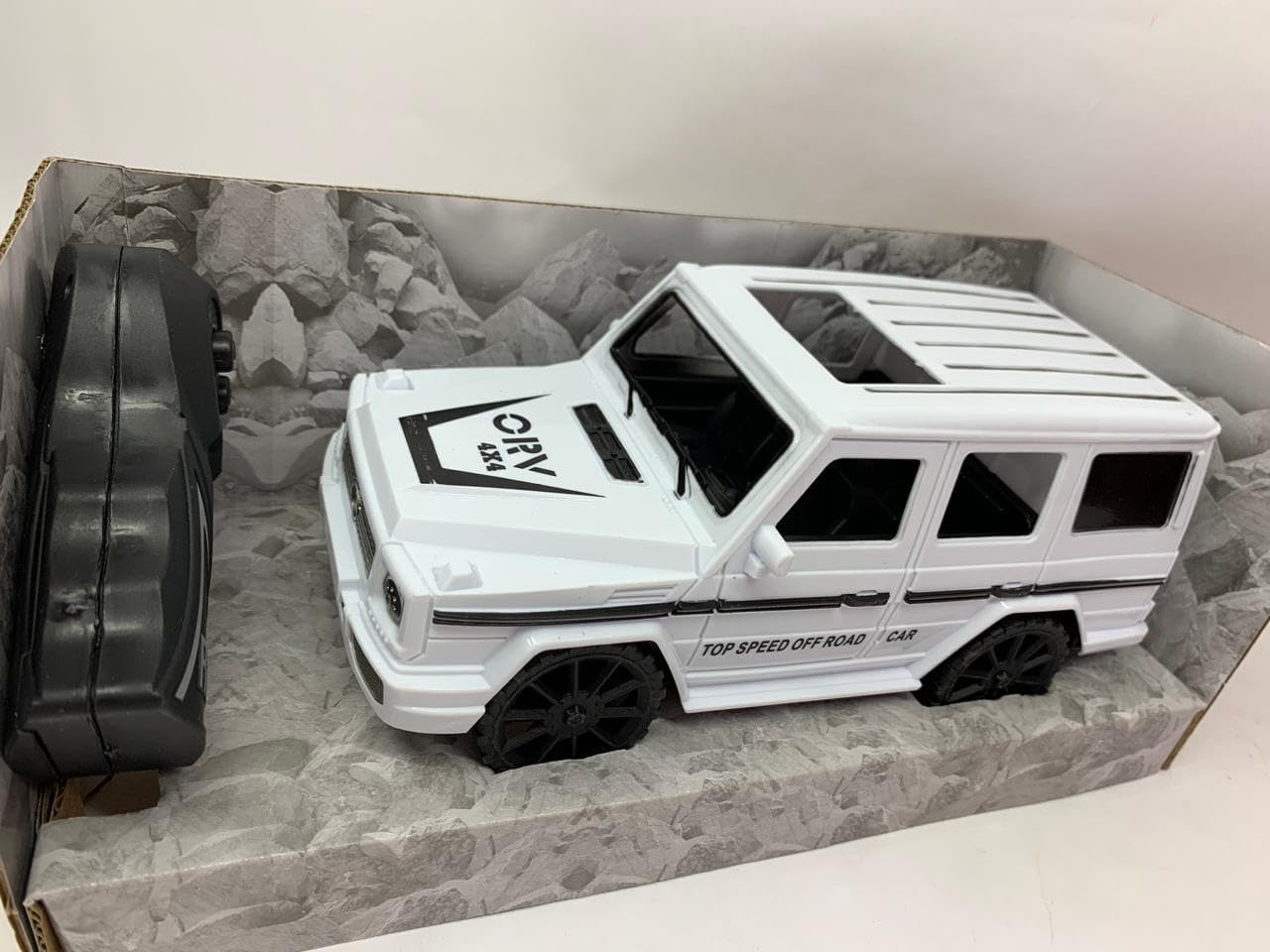 Mercedes-Benz G-Class R/C Auto – 1:14 Skala (Bela) - Image 2